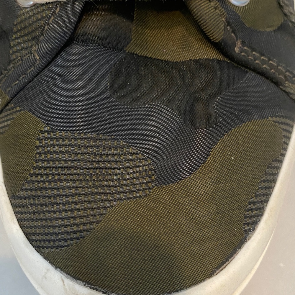 GIANNI BINI Womens Green Camouflage Print LaceUp Platform Sneakers Shoes Size 9M - Picture 3 of 11